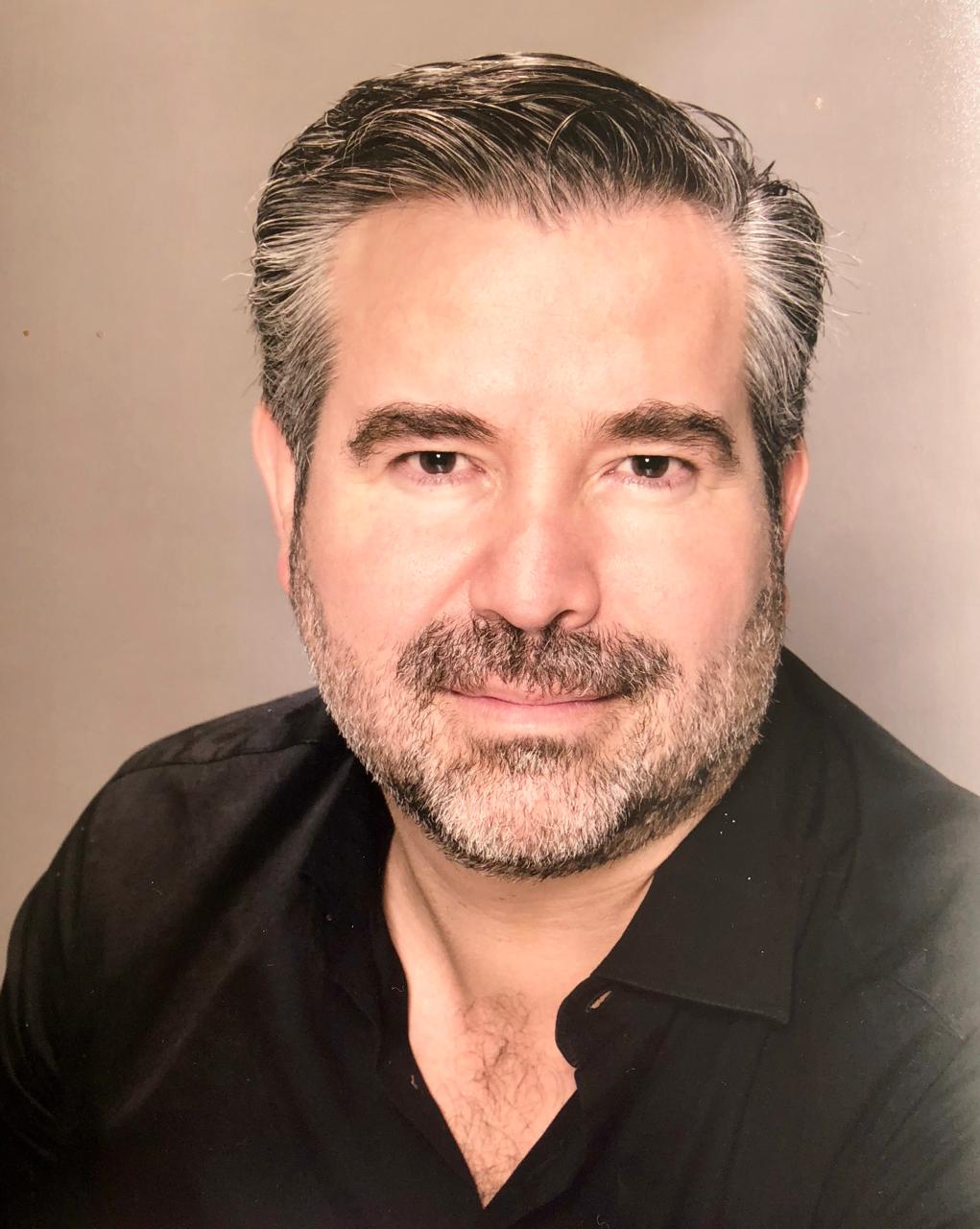 Dr. Luis Natera